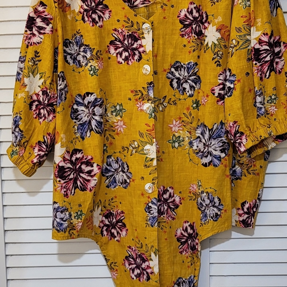Floral Button-Up Tie Front Blouse